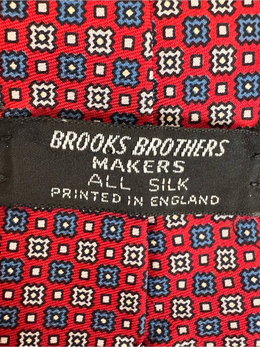 Brooks Brothers Men’s Necktie VTG Red Geometric Silk Tie Blue & Gray Accents
